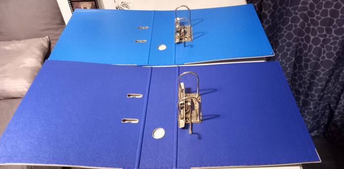 Lot de 2 classeurs bleus - photo numéro 2