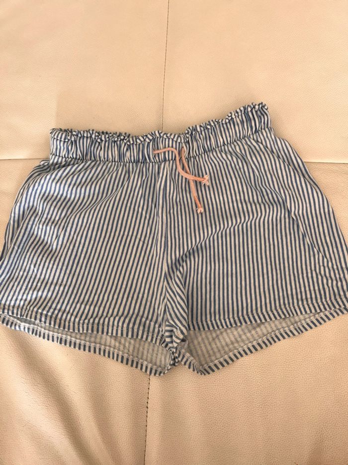 Short H&M 9-10 ans