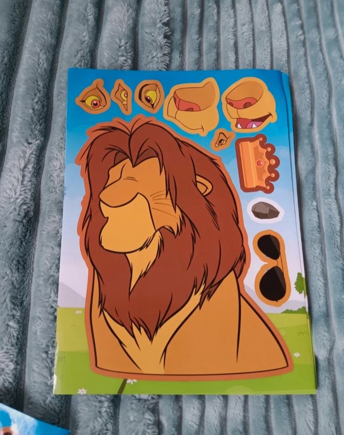 Lot 8  Stickers puzzle le roi lion - photo numéro 2