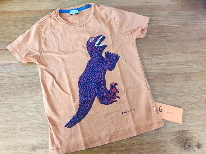 Tee shirt dinausaure
