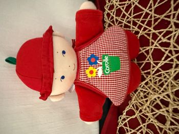 POUPEE POUPON COROLLE ROUGE VICHY FLEURS GRELOT 