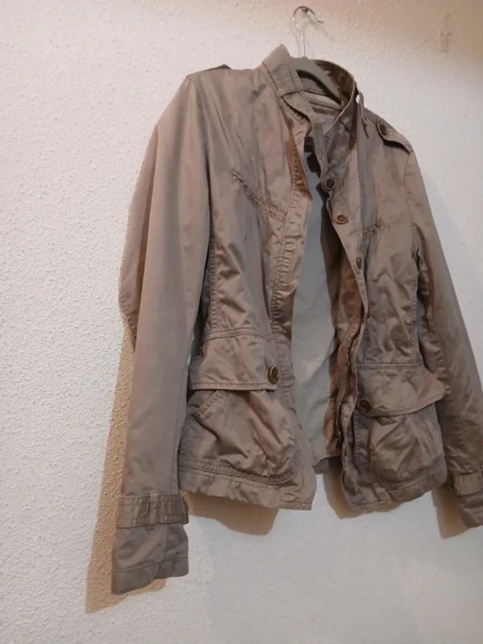 Veste légère a zip femme  taille 42 - photo numéro 2