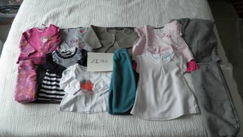 Lot de vêtements fille 12 mois