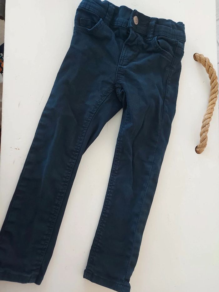 Jean slim bleu marine