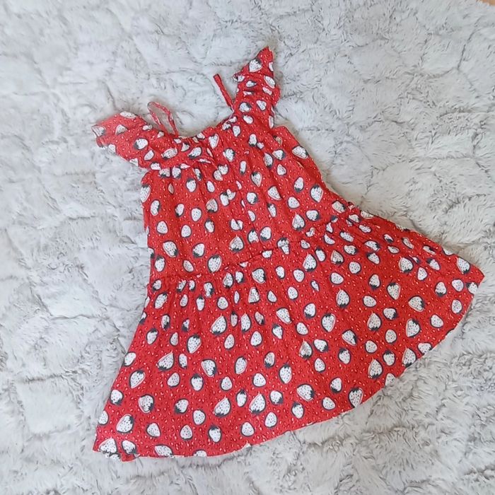 Belle robe épaules dénudées 6 ans 🌹 Orchestra 🌹 excellent état