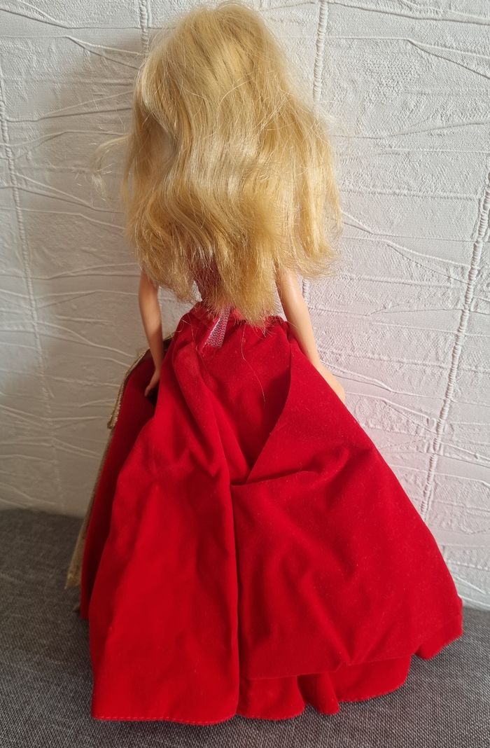 Poupée Barbie christmas carol la magie de noel 2008 - photo numéro 3