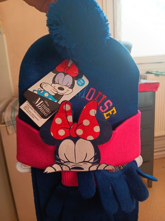 Ensemble bonnet cache nez gants minnie - photo numéro 2