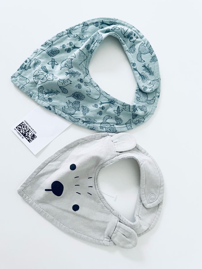 2 bavoirs bandana H&M - photo numéro 8