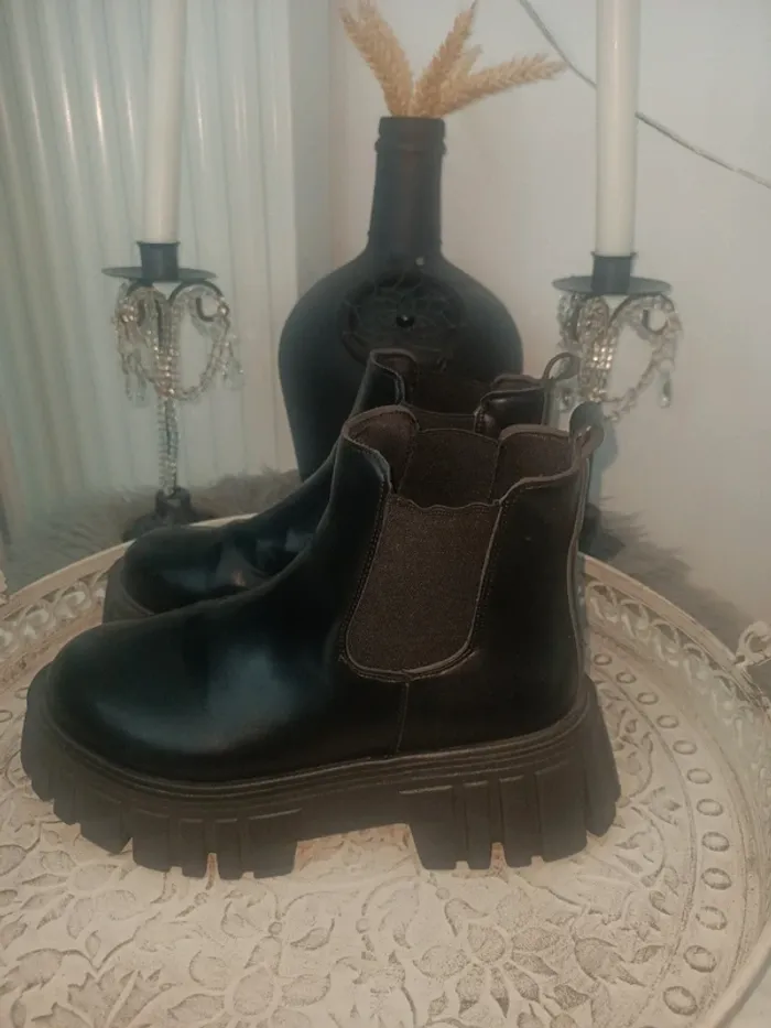 Magnifique paire de boots type Chelsea 38 - photo numéro 3