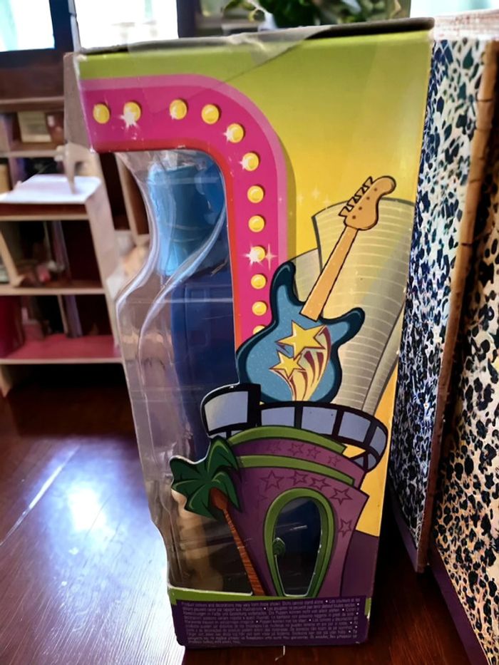 Neuf Mattel Polly Pocket 2006 PollyWorld boutique de Souvenirs Avec Lila 9cm - photo numéro 3