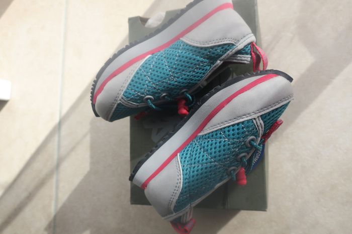 Baskets Timberland neuves taille 22 - photo numéro 2