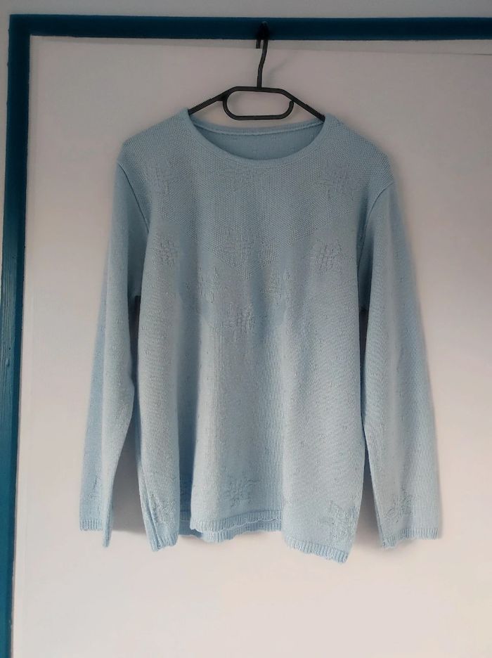 Haut manches longues bleu ciel taille M