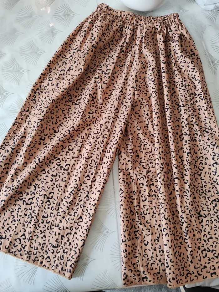 Pantalon jambes larges léopard 6 ans