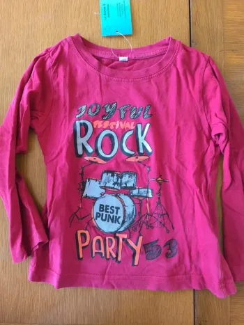 313819 Tee-shirt ML rouge garçon 5 ans