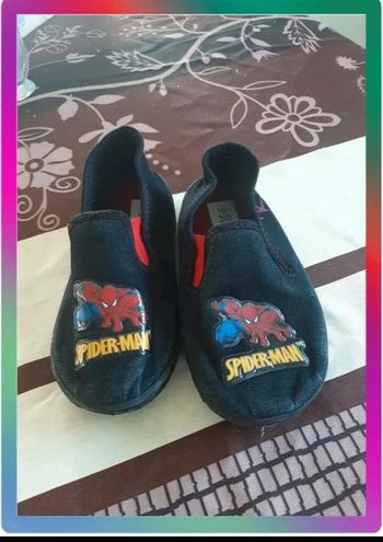 Chausson spiderman taille 32