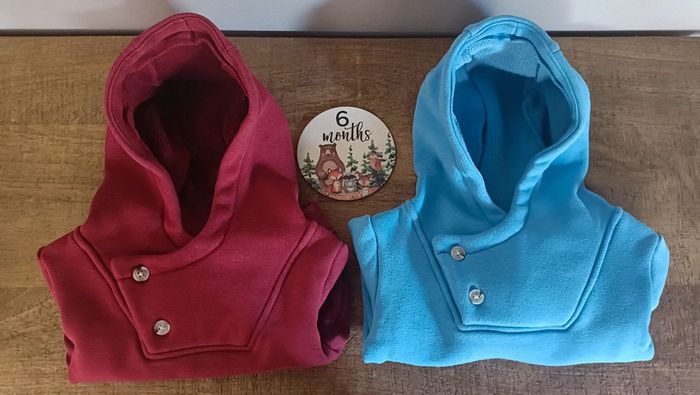 Lot 2 Sweat à capuche 6 mois