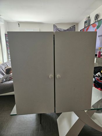 Table à langer murale 