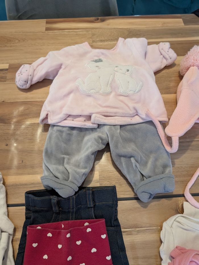 Lot vêtements bébé 1mois - photo numéro 7