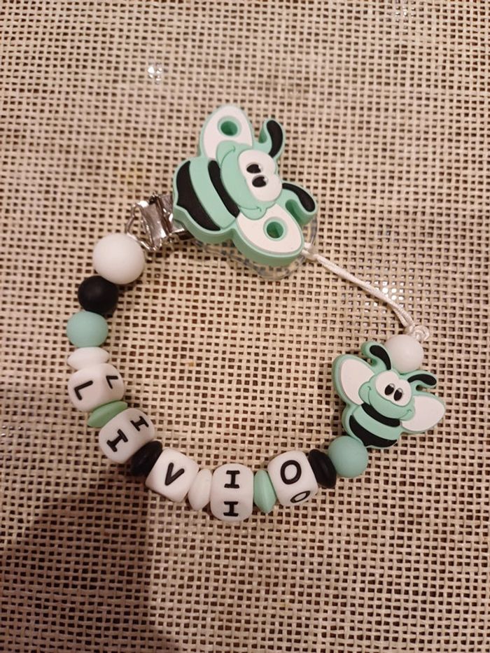 Attache tetine - photo numéro 5