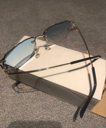 Lunettes de style Cartier 