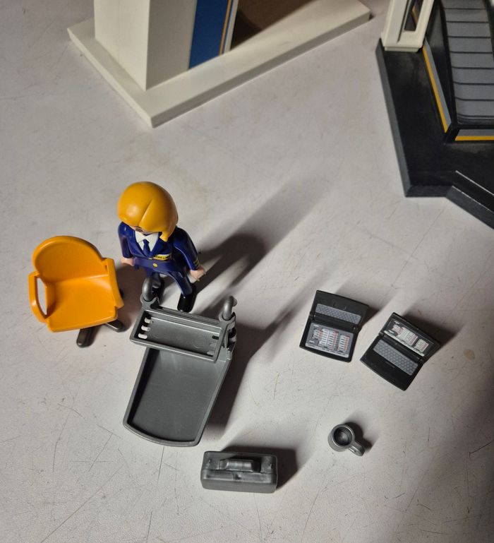 Playmobil 5338 aéroport et tour de controle city action - photo numéro 5