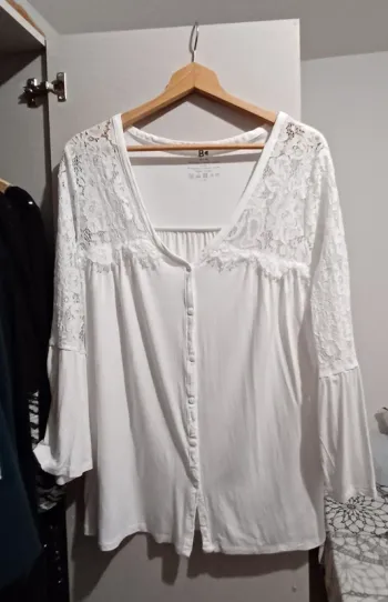 Tunique dentelle