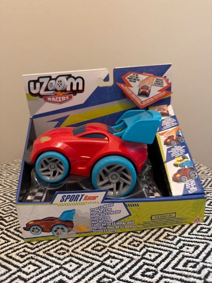 Alpha Group -Uzoom Racers Véhicule Sport Racer