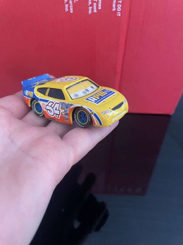 Voiture Cars Piston Coupe Cup Double Yeux Disney Pixar - photo numéro 5