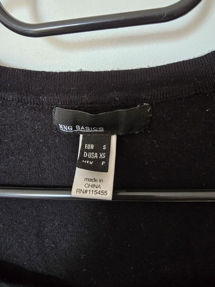 Pull noir - photo numéro 5