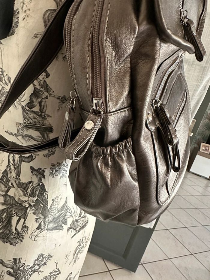 Sac à dos neuf - photo numéro 3