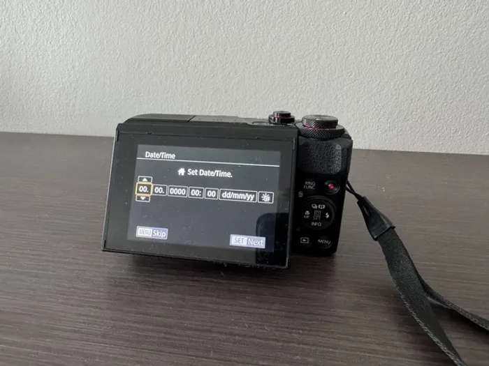 C.a.n.o.n P.o.w.e.r.S.h.o.t G7X Mark II - photo numéro 3