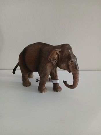 Figurine schleich Éléphant d'Asie neuf