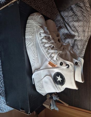 Converse mixe