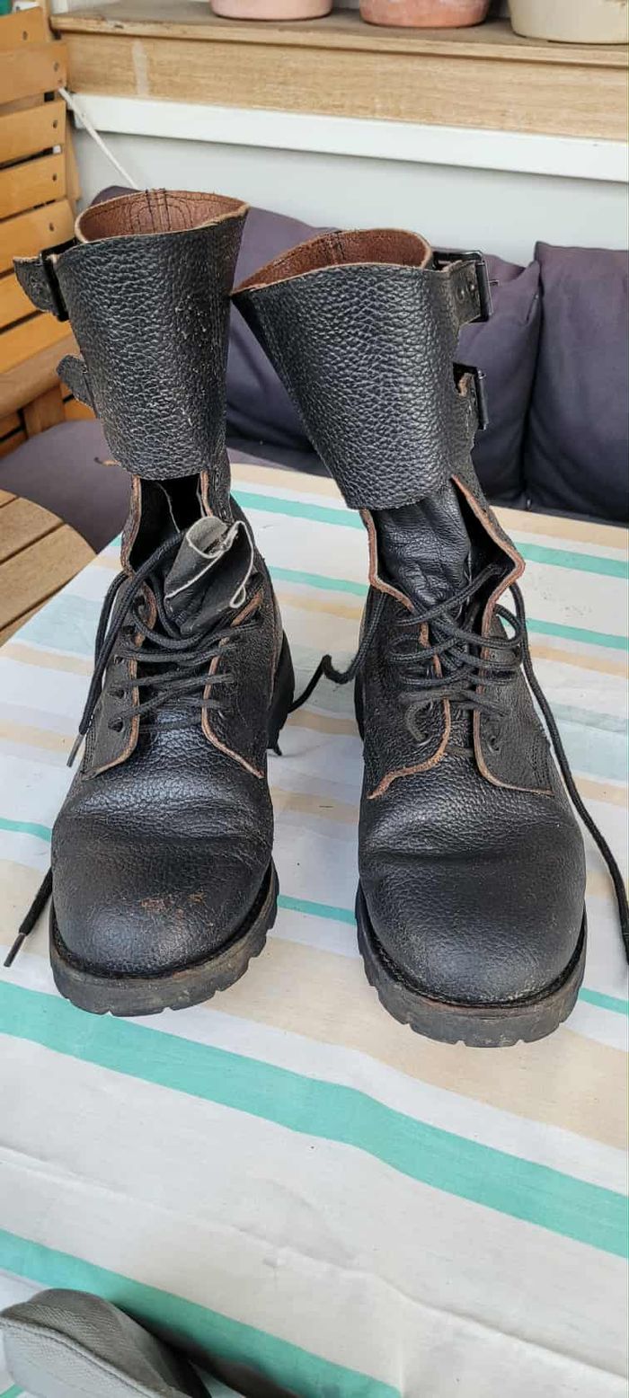 Bottes rangers militaire taille 44 cuir - photo numéro 3