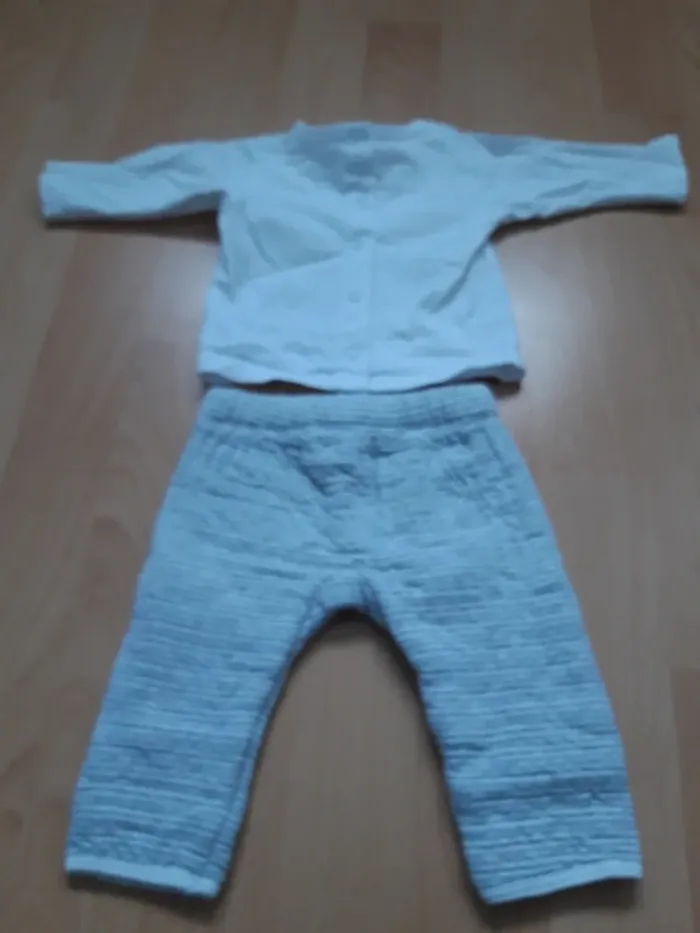 Ensemble 3 pièces : pantalon, tee-shirt, veste - photo numéro 11