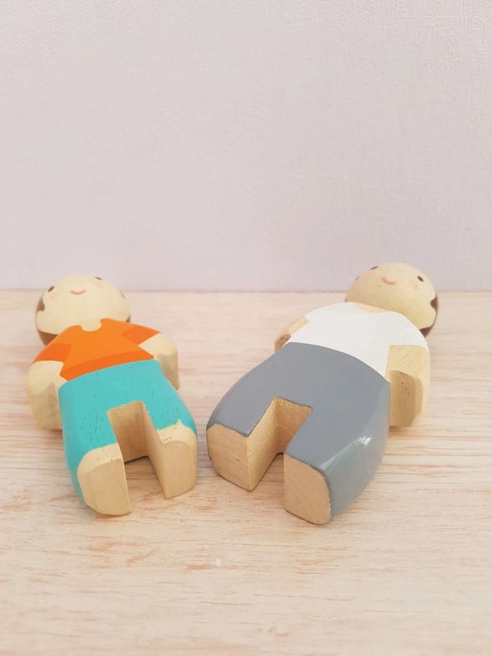 2 figurines en bois Tender leaf toys - photo numéro 7