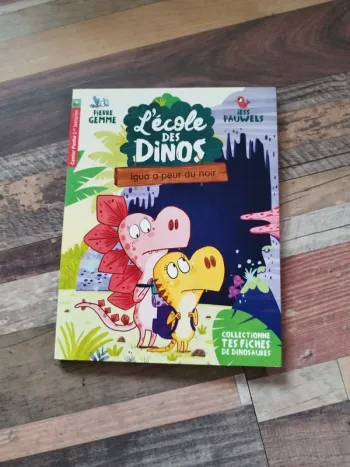 Livre "l'école des dinos"