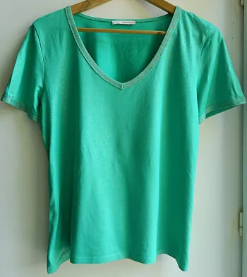 T shirt col V "Camaïeu" T 42 manches courtes