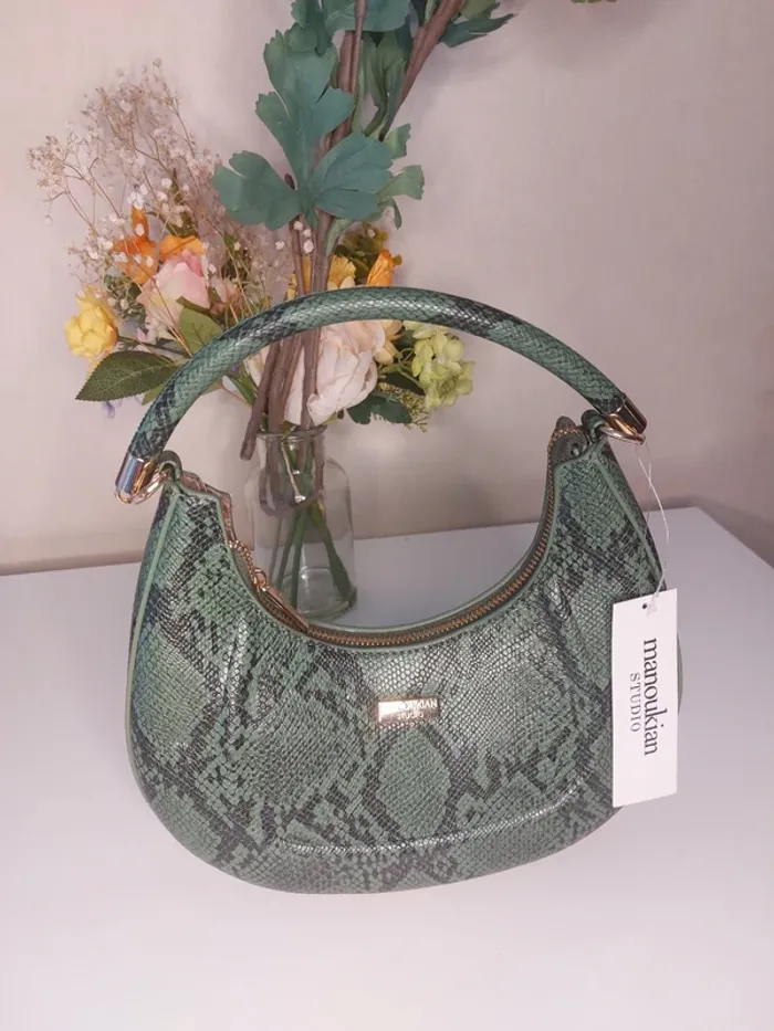 Sac a main vert main Manoukian