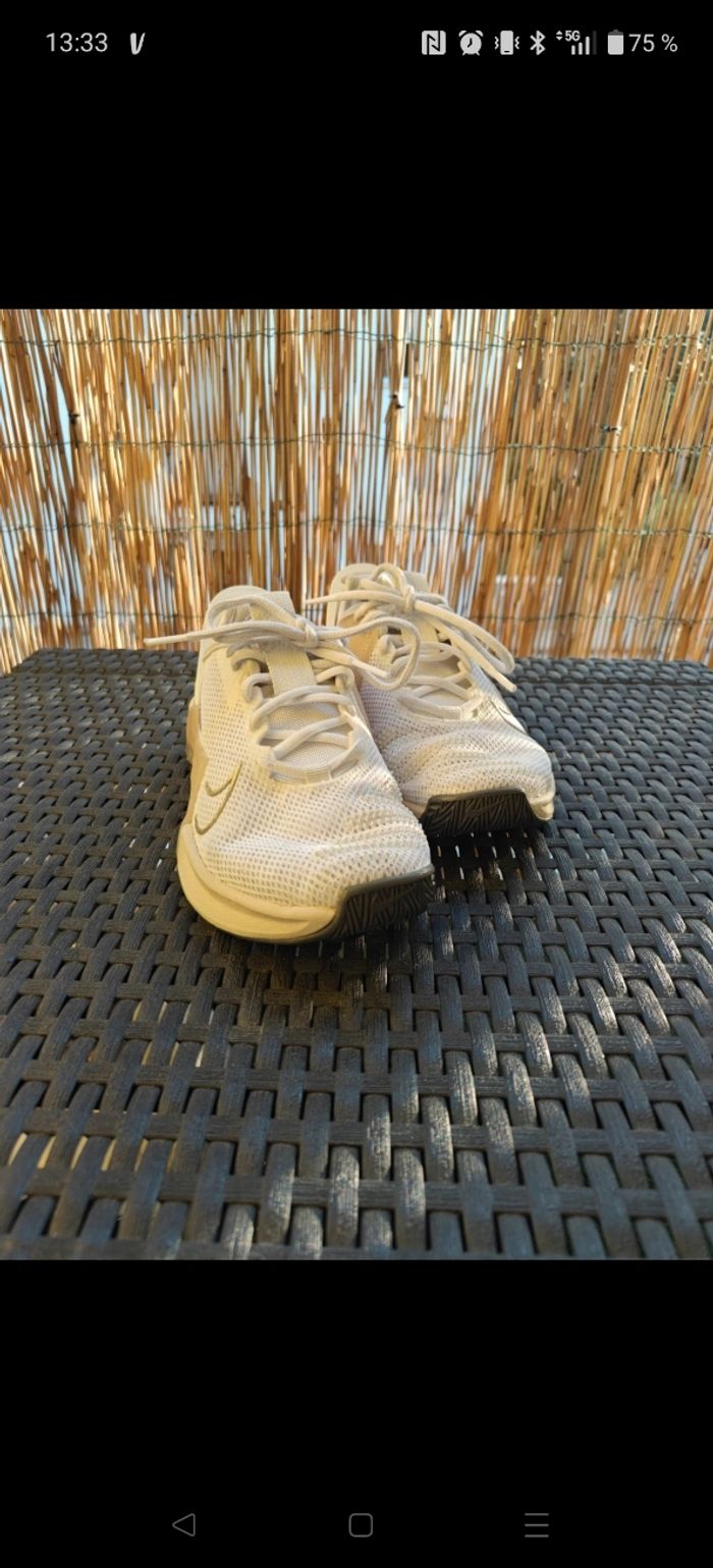 Nike mecton 9 - photo numéro 3