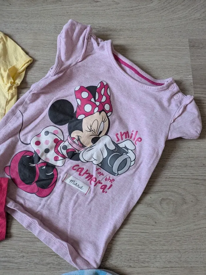 Lot tee shirt Disney 3 ans - photo numéro 2