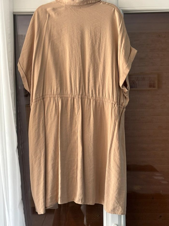 Robe beige - photo numéro 3