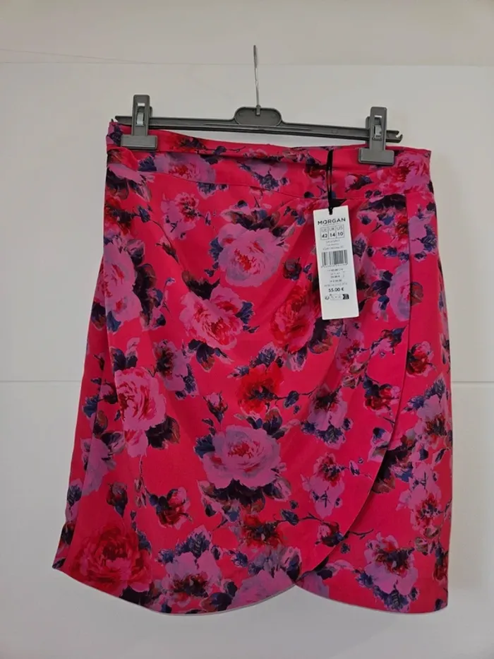 Jupe Morgan fleurie neuve avec étiquette taille 42