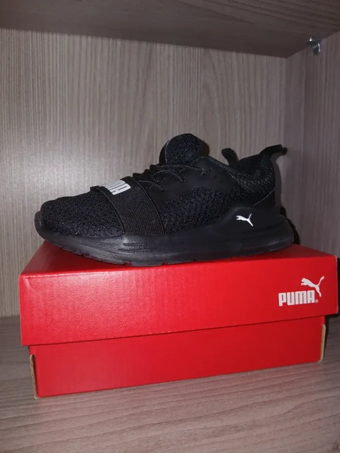 💙 Jolie basket Puma pointure 25. - photo numéro 2