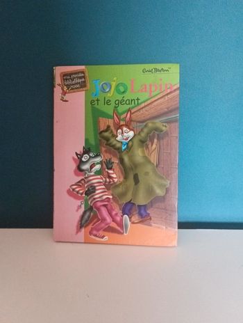 Livre Jojo Lapin et le géant