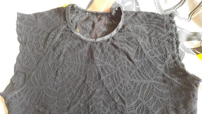 Top dentelle transparent noir - photo numéro 2