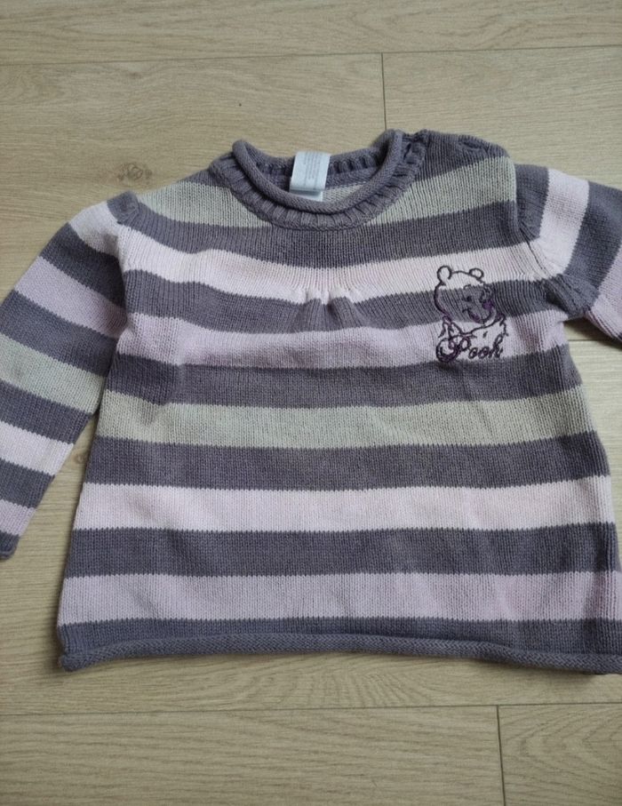 Pull Disney taille 12 mois