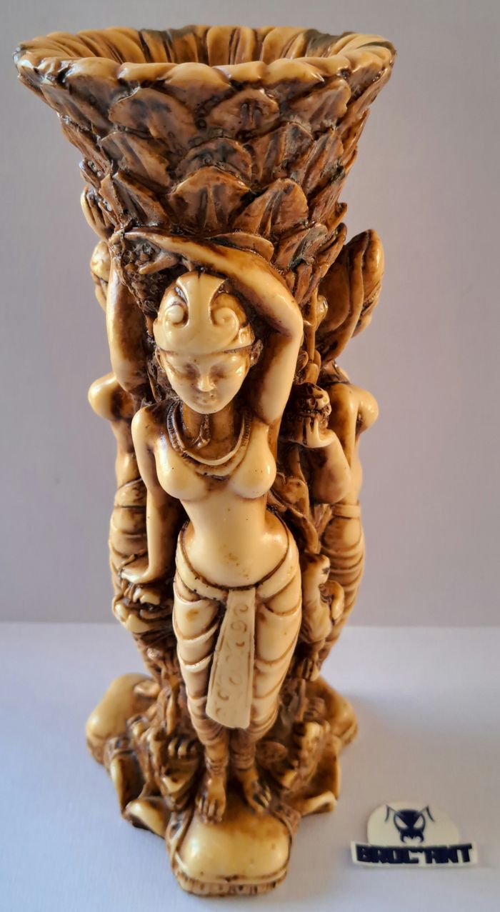 Vase en résine d'inspiration indienne - photo numéro 3