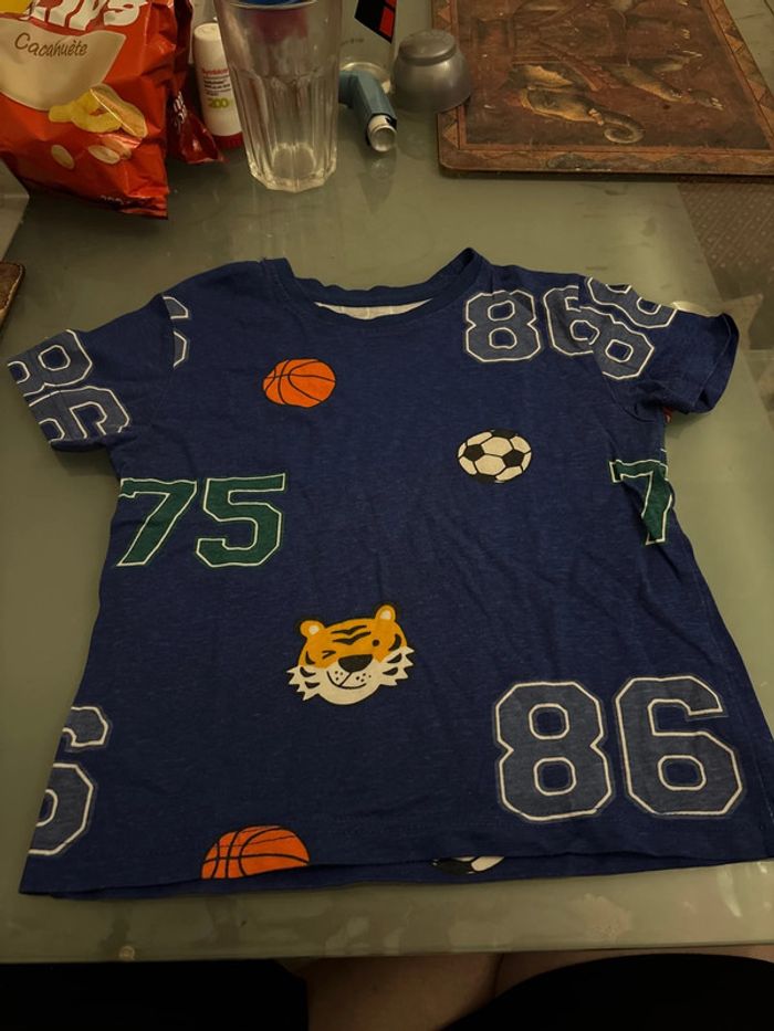T-shirt