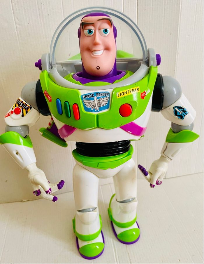 Figurine articulée Buzz l'éclair